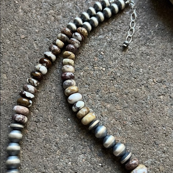 Sterling Silver Graduated Wild Horse Bead Necklace. 18 inch